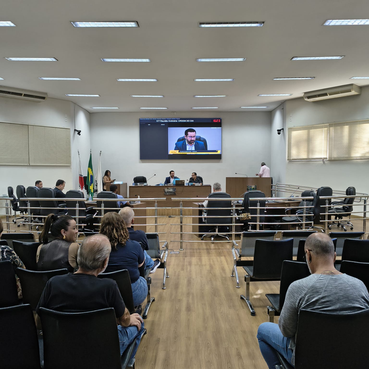 plenário 1.jpeg